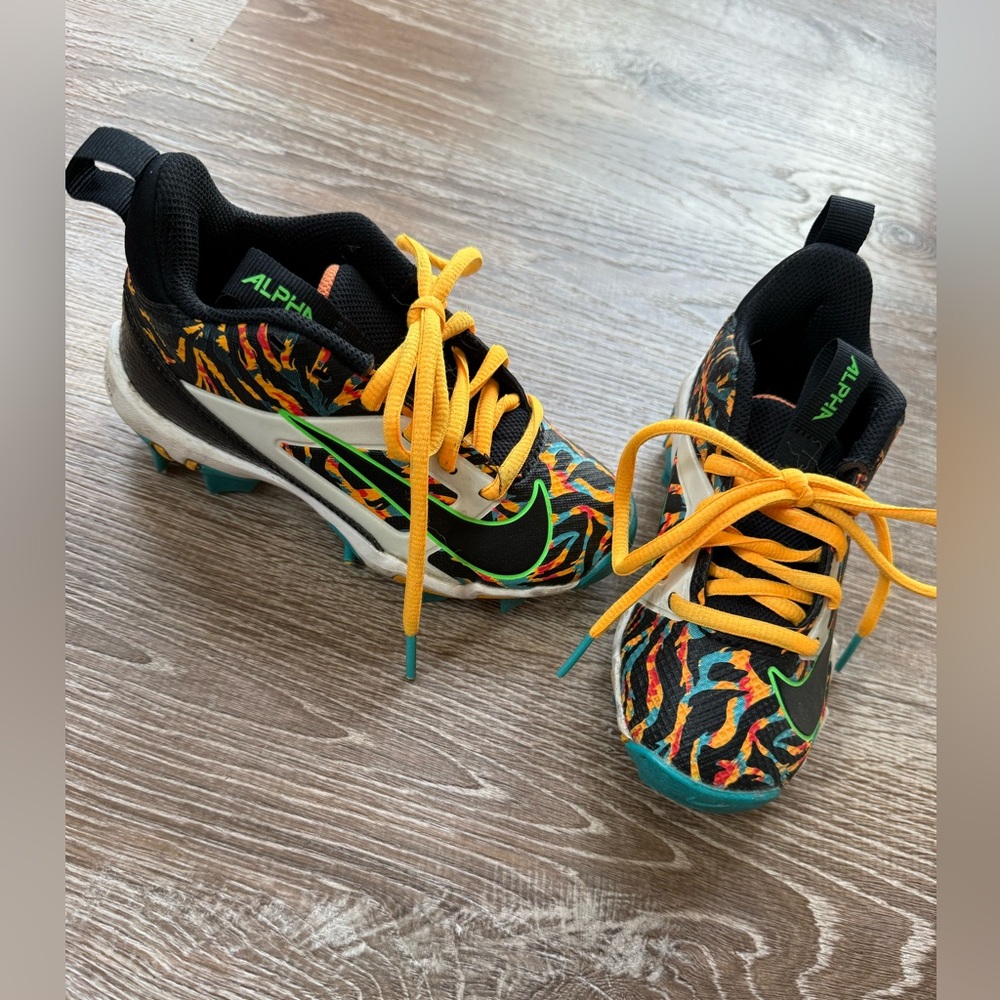 Kids' Multicolor Athletic Cleats - Yellow Laces